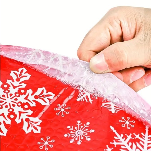 10 BUBBLE MAILERS & 10 STICKERS RED SNOWFLAKE approx 8”x12” SELF- ADHESIVE - Picture 4 of 10